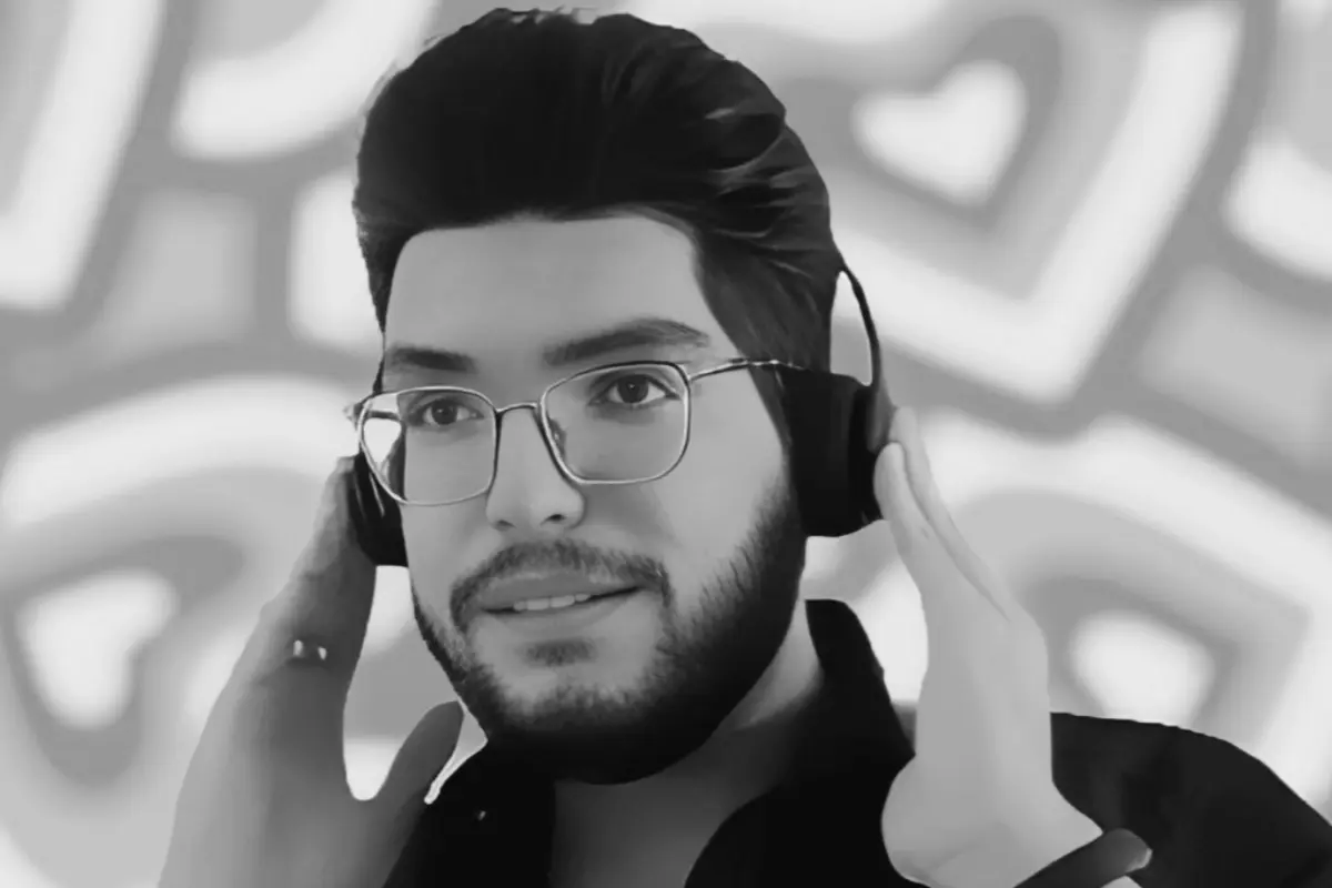 ۱