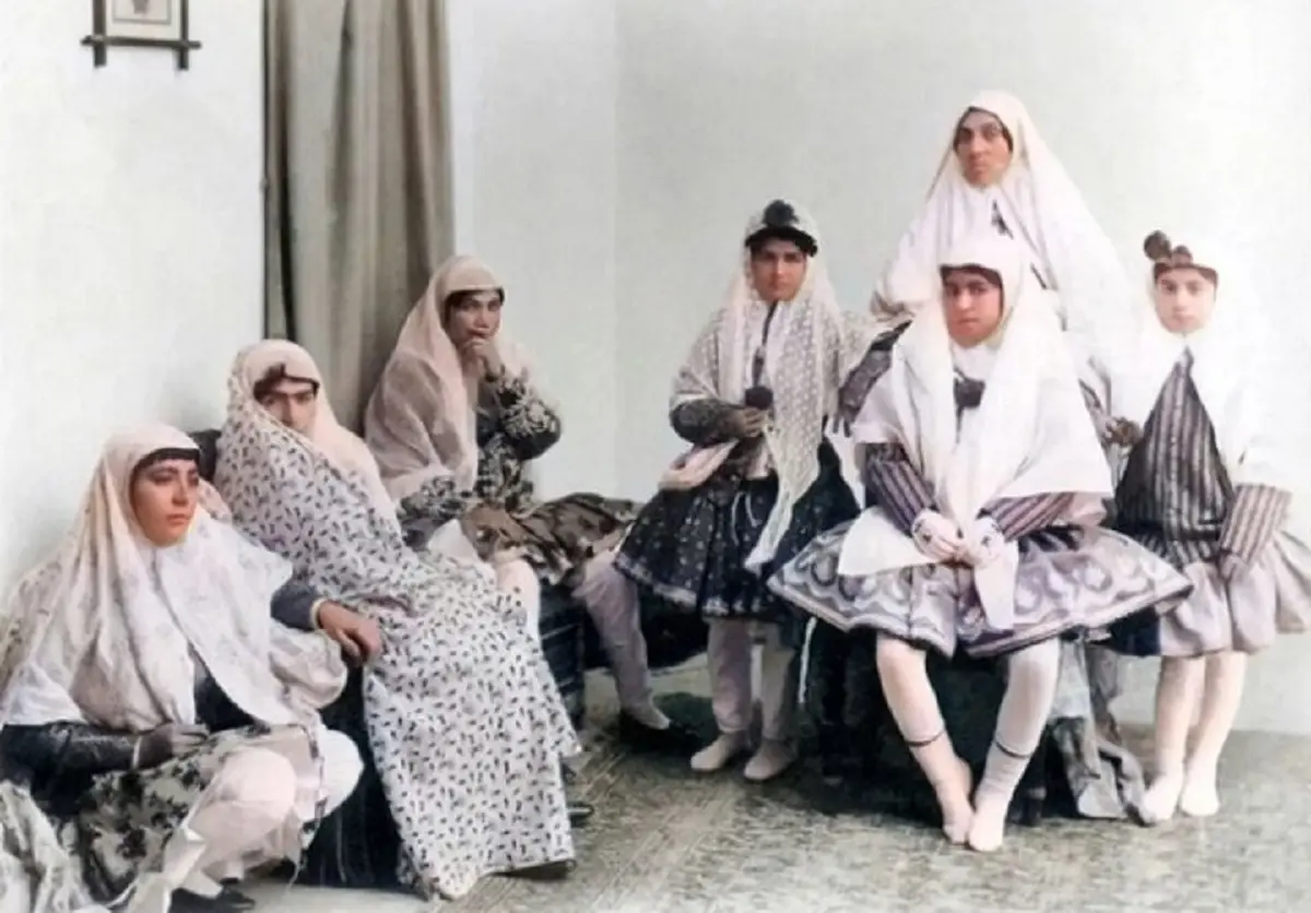 پوشش زنان قاجاری