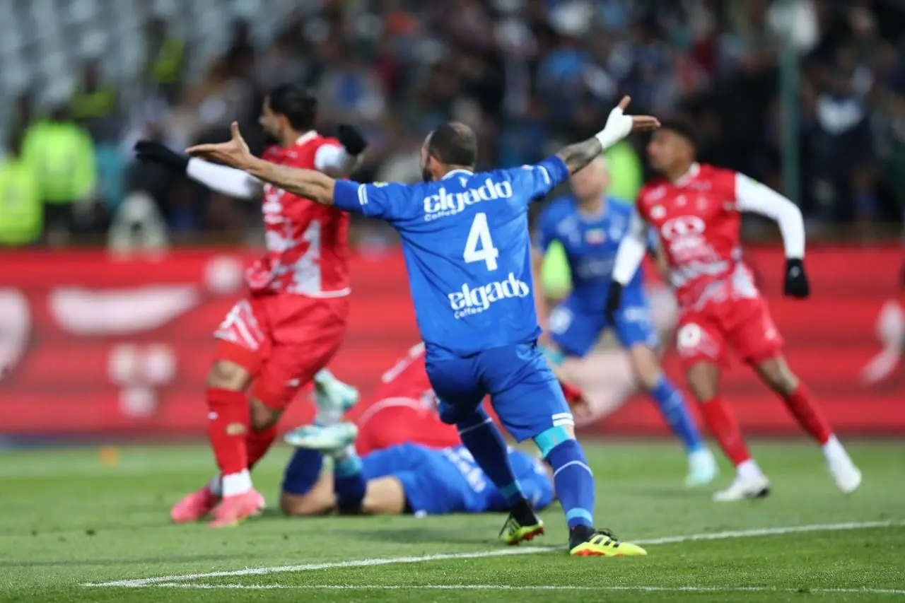داربی ۱۰۵ / پرسپولیس ۲ - ۱ استقلال