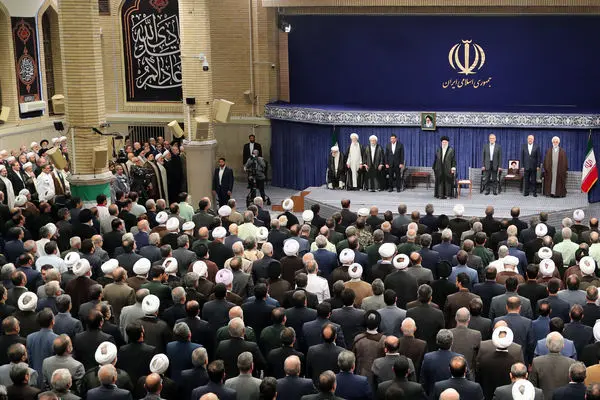 مراسم تنفیذ حکم ریاست جمهوری مسعود پزشکیان توسط رهبر انقلاب