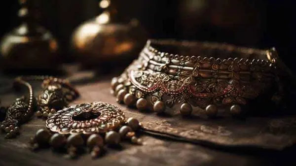 آخرین قیمت طلا امروز ۸ مرداد ۱۴۰۴: طلا گران‌تر شد + جدول جزئیات