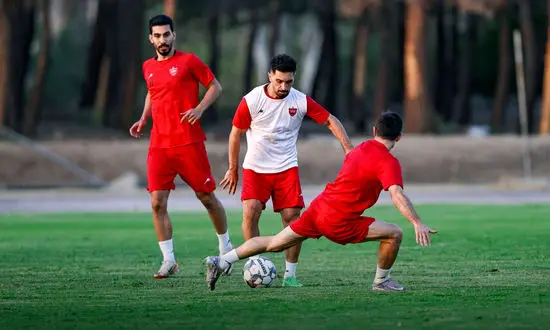 ویرا در شب شکست سنگین پرسپولیس، ستاره تابستانی را نیمکت‌نشین کرد!