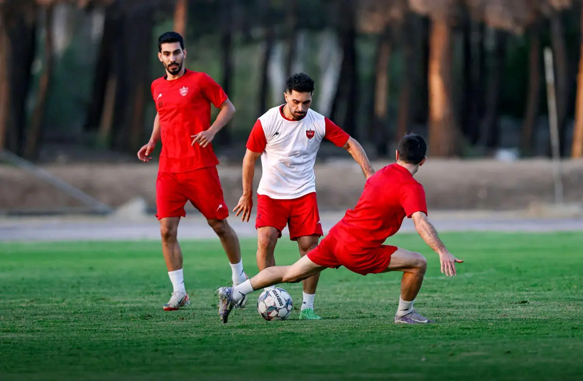 غیبت مشکوک و "دبل" بدشانسی کاپیتان پرسپولیس مقابل تراکتور!