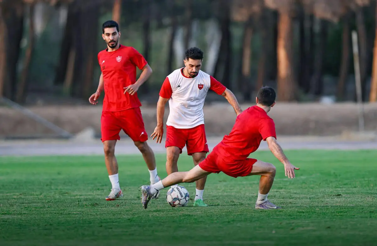 ویرا در شب شکست سنگین پرسپولیس، ستاره تابستانی را نیمکت‌نشین کرد!