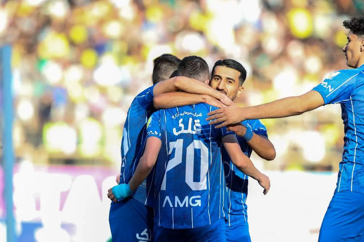 در استقلال: ستاره آلبانیایی تیم هم وعده داد موهایش را برای قهرمانی خواهد زد