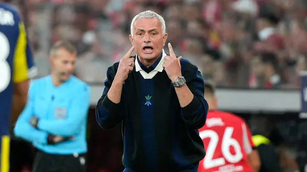 خلاصه بازی رئال مادرید - بنفیکا/ مورینیو با بنفیکای آتشین، رئال مادرید را در لیگ قهرمانان به زانو درآورد!