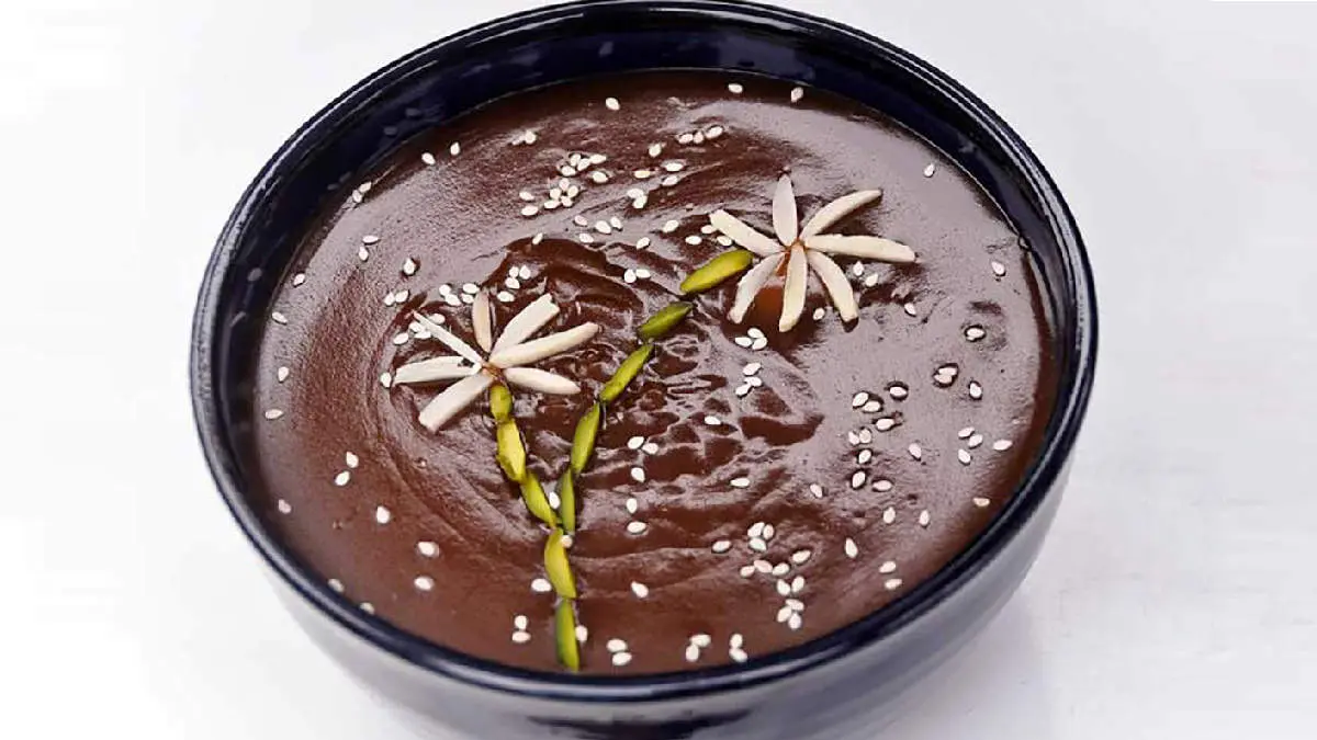 طرز تهیه سمنو خانگی برای سفره هفت‌سین: یک دسر با طعم فرهنگ و سنت ایرانی