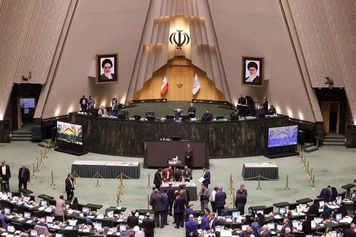 نیکزاد و حاجی بابایی نایب رئیسهای مجلس شدند