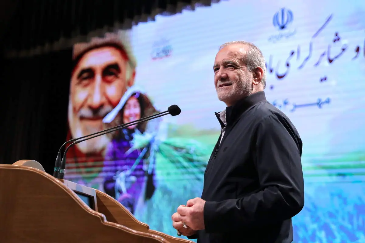 پزشکیان: دشمن تصور می‌کرد اگر به ایران حمله کند هرج و مرج خواهد شد، اما ملت ایران در مقابل دشمنان ایستادند