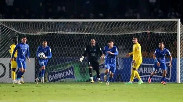 شوک بزرگ به استقلال؛ ستاره آبی‌ها دیدار برابر پرسپولیس را از دست داد؟