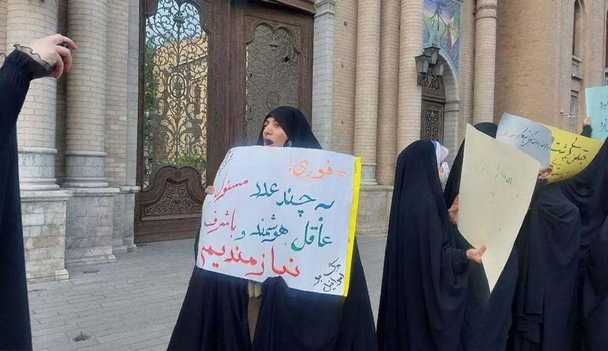 چه کسانی از مذاکرات ایران و آمریکا در عمان می‌ترسد؟
