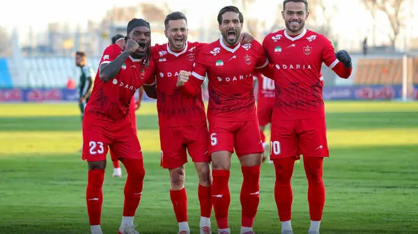 پرسپولیس با گل یک بر صفر، صدر جدول را در قبضه خود گرفت