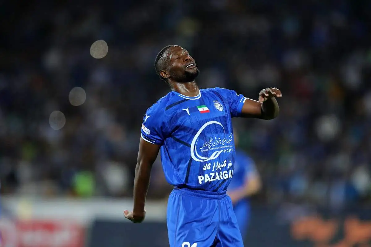 مسعود جوما؛ مهاجم پرحاشیه ماندنی شد؟