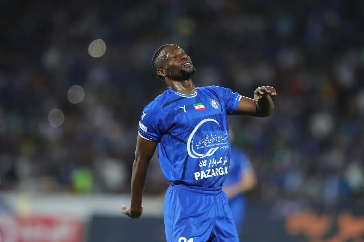 مسعود جوما؛ مهاجم پرحاشیه ماندنی شد؟