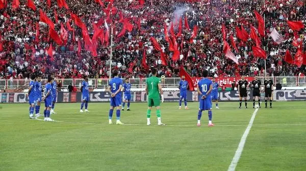 واکنش تند تاجرنیا به لغو بازی استقلال در مشهد: برخی مسئولان کاسه داغ‌تر از آش هستند / در اکباتان بازی می‌کنیم