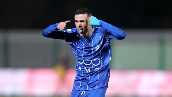 جنجال در تهران: جاسوسی سه اروپایی از تمرین‌های استقلال قبل از بازی آسیایی