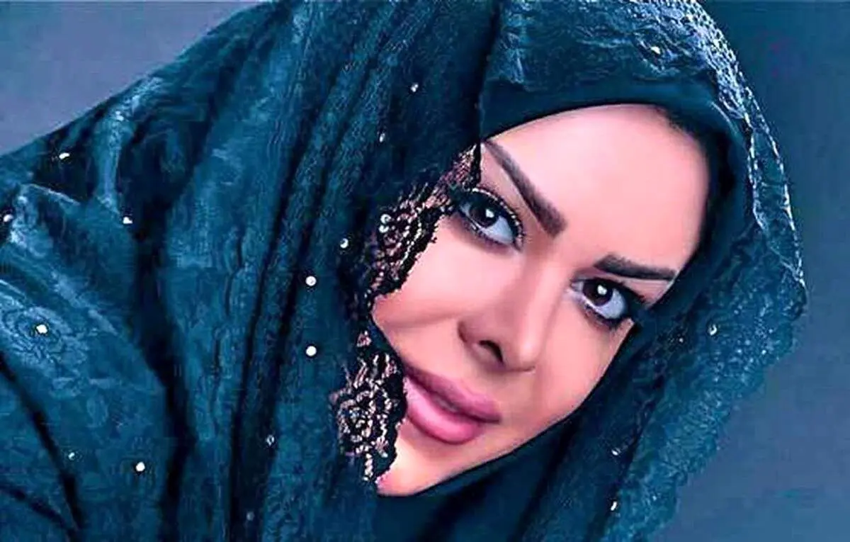 فلور نظری از مادر محجبه‌اش رونمایی کرد: رازهای پشت این تصویر!