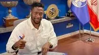 رسمی: مهاجم کنیایی با استقلال قرارداد امضا کرد