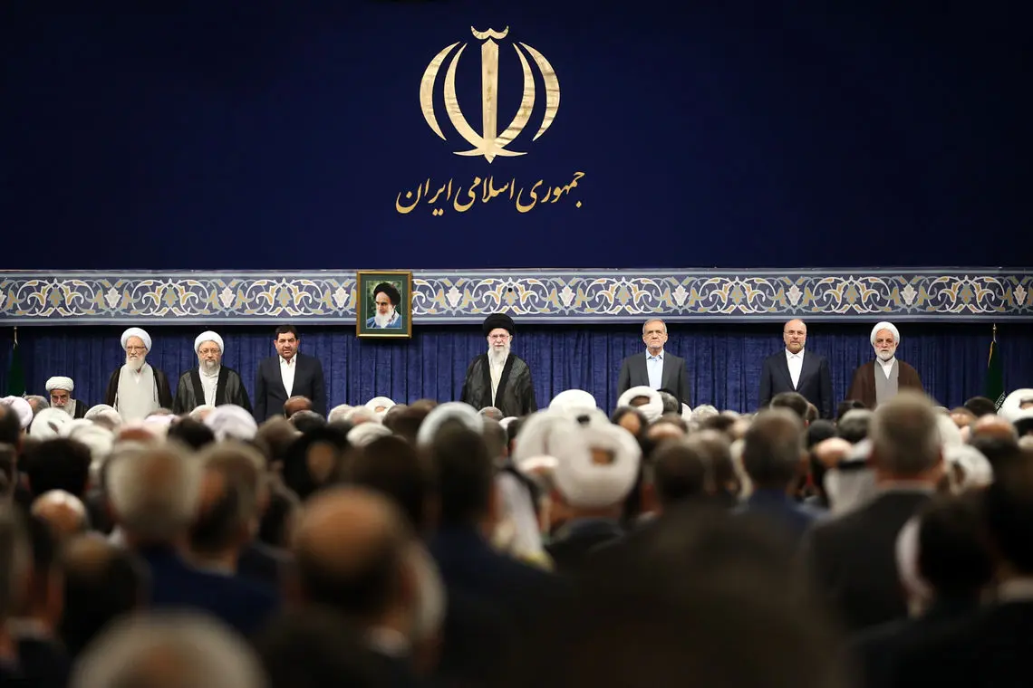 مراسم تنفیذ حکم ریاست جمهوری مسعود پزشکیان توسط رهبر انقلاب