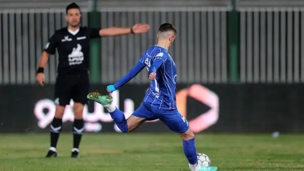 پیروزی سخت استقلال مقابل پادیاب و زمین فاجعه تختی