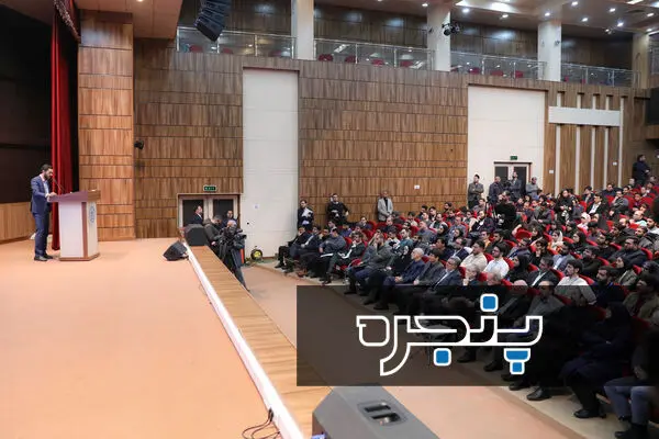 مراسم روز دانشجو در دانشگاه شریف با حضور مسعود پزشکیان