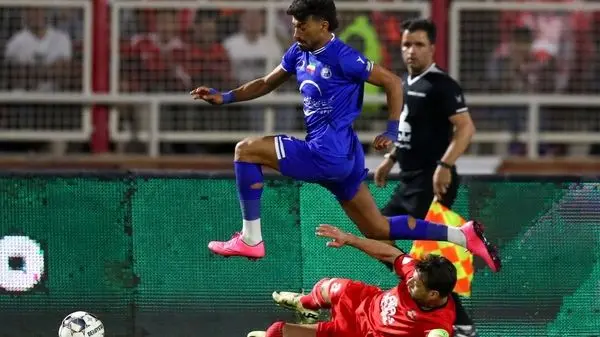  تصمیم ناگهانی دراگان اسکوچیچ: کاپیتان تراکتور از تمرینات بیرون گذاشته شد!