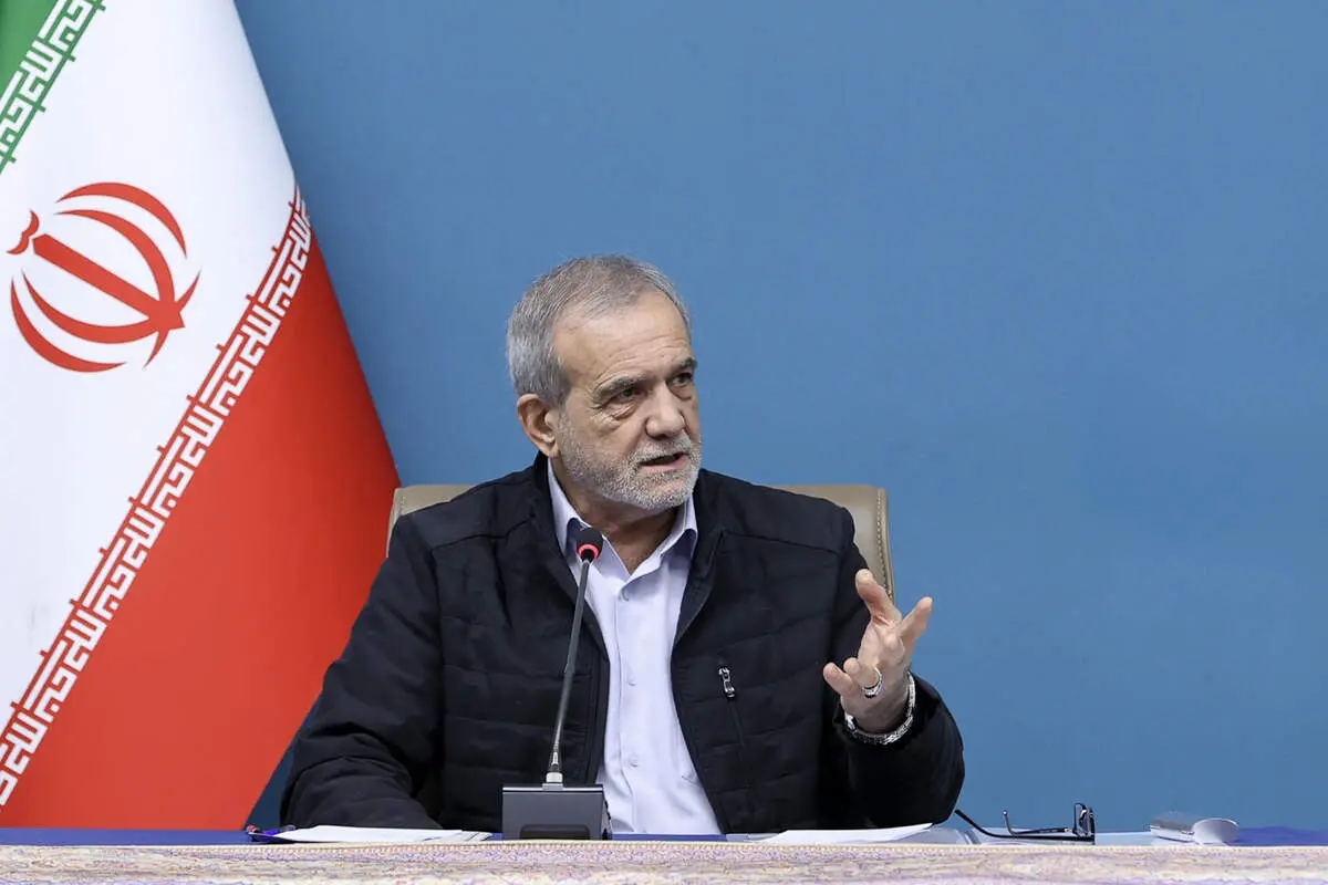 نرخ دلار در کنترل ما نیست! / واکنش رئیس‌جمهور به وضعیت اقتصادی کشور