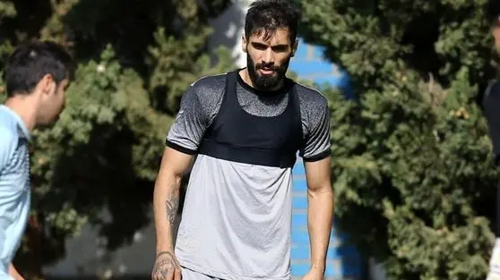 بازگشت جنجالی آقاسی به تراکتور؛ شجاع خلیل‌زاده واسطه شد