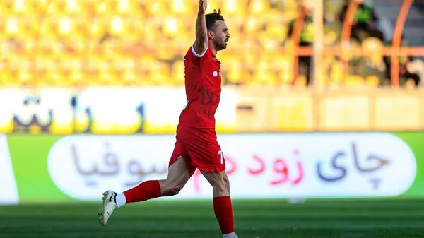 بازگشت دو بازیکن جنجالی استقلال به تمرینات