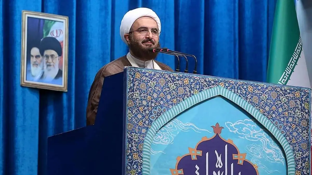 امام جمعه تهران: جزایرسه گانه ایرانی بوده و خواهد بود / زیست عفیفانه هدیه خداوند به بشریت است