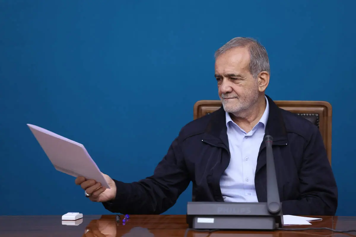 گفت‌وگوی تلفنی پزشکیان با نخست‌وزیر ارمنستان: مسیر صلح نباید ابزار سلطه بیگانگان شود