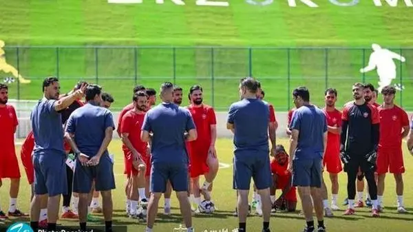 جدایی جنجالی محبی از سپاهان؛ واکنشی معنادار به هواداران: وجدانم آسوده است!