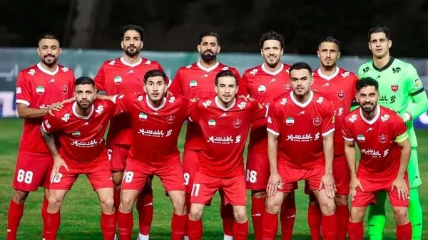 پرسپولیس همه‌چیز را گردن داور و چمن انداخت