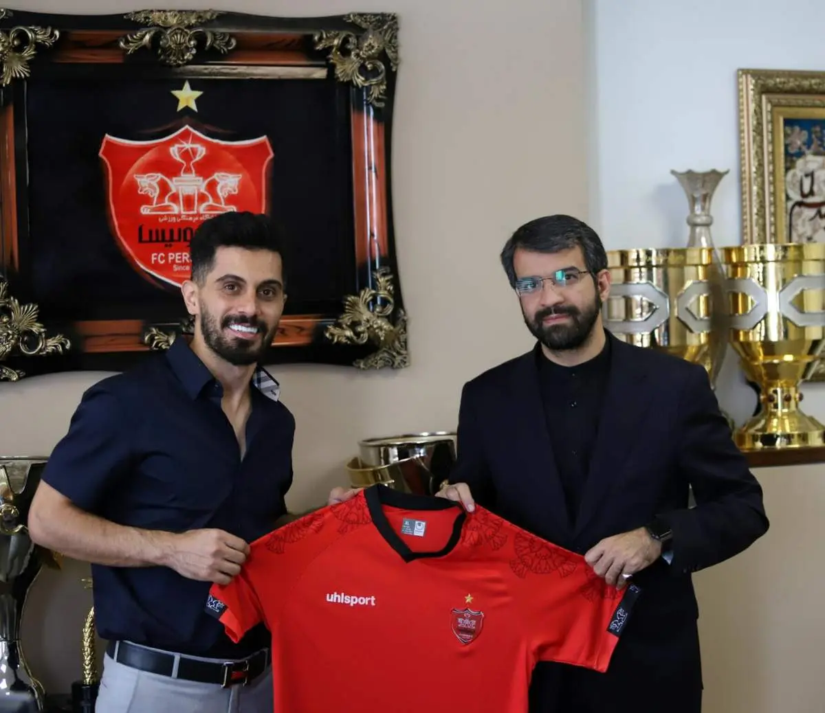 پشت پرده تمدید امید عالیشاه با پرسپولیس؛ دو روایت متفاوت که افکار هواداران را درگیر کرد