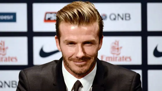 دعوای شدید در خانواده بکام/ والدین و فرزند علنا به جان هم افتادند