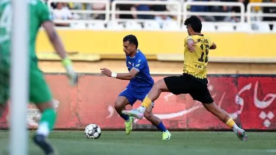 آمار بازی‌های گذشته استقلال و سپاهان | کدام تیم دست بالا را دارد؟