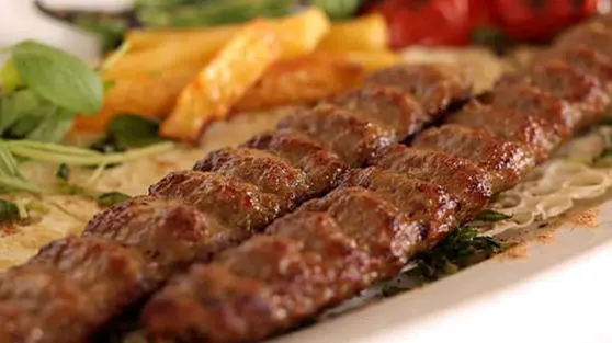 هشدار جدی: چلوکباب زیر ۱۰۰ هزار تومان، سمّی خطرناک در بشقاب شما!