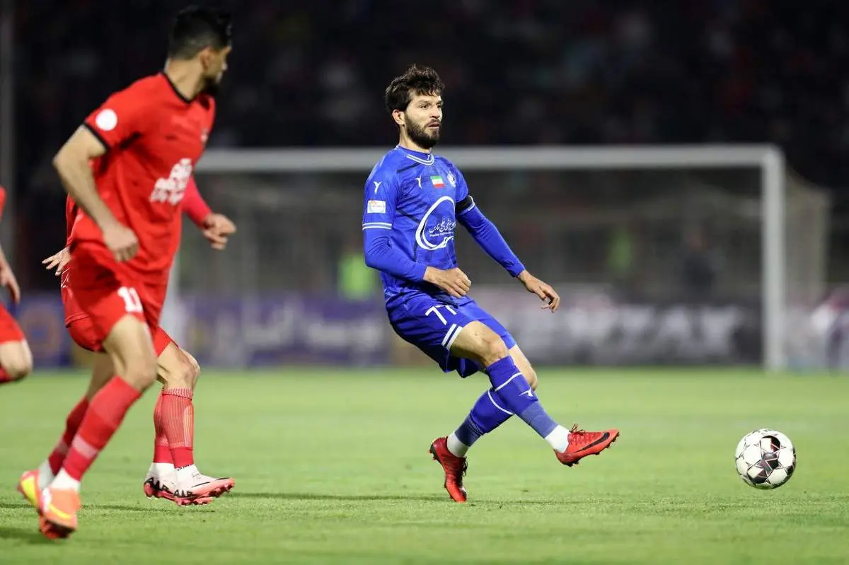 خارجی های استقلال به بازی تراکتور می‌آیند؟