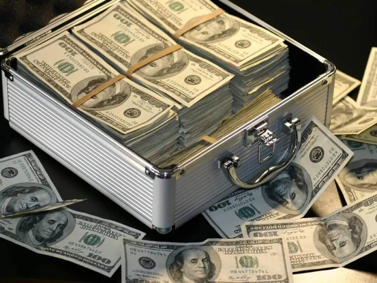 دلار افسار گسیخته در نوروز!/ قیمت ارز به کدام سو می‌رود؟