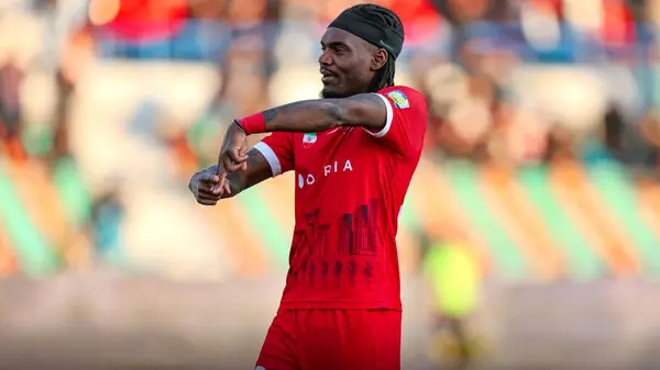 بیفوما در آستانه درب خروج/ اوسمار به دنبال خرید فوری هافبک دفاعی