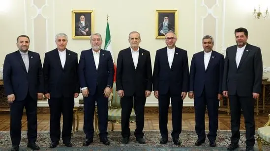 پزشکیان:  سفرا در خط مقدم گسترش مناسبات و تعاملات جمهوری اسلامی ایران با جهان هستند