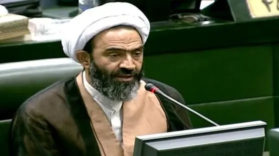 حمله نماینده مجلس به باهنر: کسی که در جایگاه نیابت رئیس مجلس تکیه زده بوده می‌گوید حجاب دیگر مستند قانونی ندارد، از خون برادر شهیدت خجالت بکش!