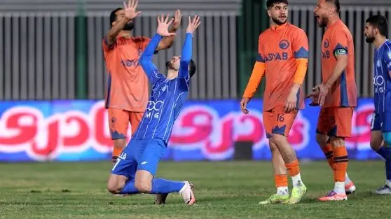 اولین جدایی استقلال مشخص شد/ ساپینتو و هواداران دیگر منتظر این بازیکن نمی‌مانند