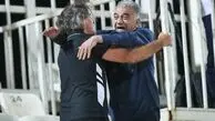 شادی جالب و دیدنی ساپینتو با ستاره استقلال بعد از برد تراکتور