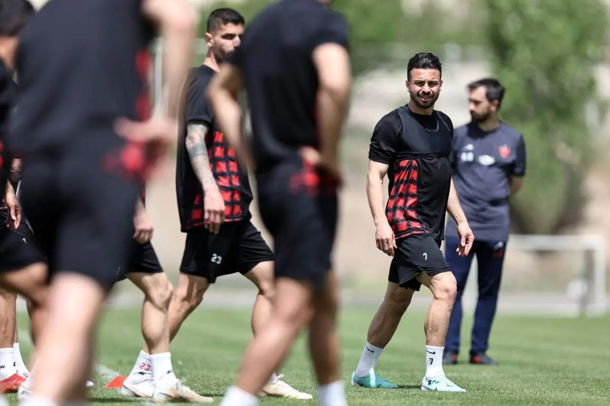 بازگشت پرماجرای ستاره پرسپولیس از کانادا