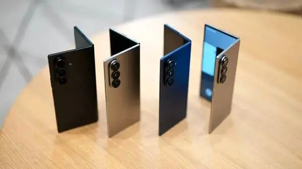 قیمت گوشی سامسونگ، شیائومی و آیفون امروز یکشنبه ۵ بهمن ۱۴۰۴+ جدول