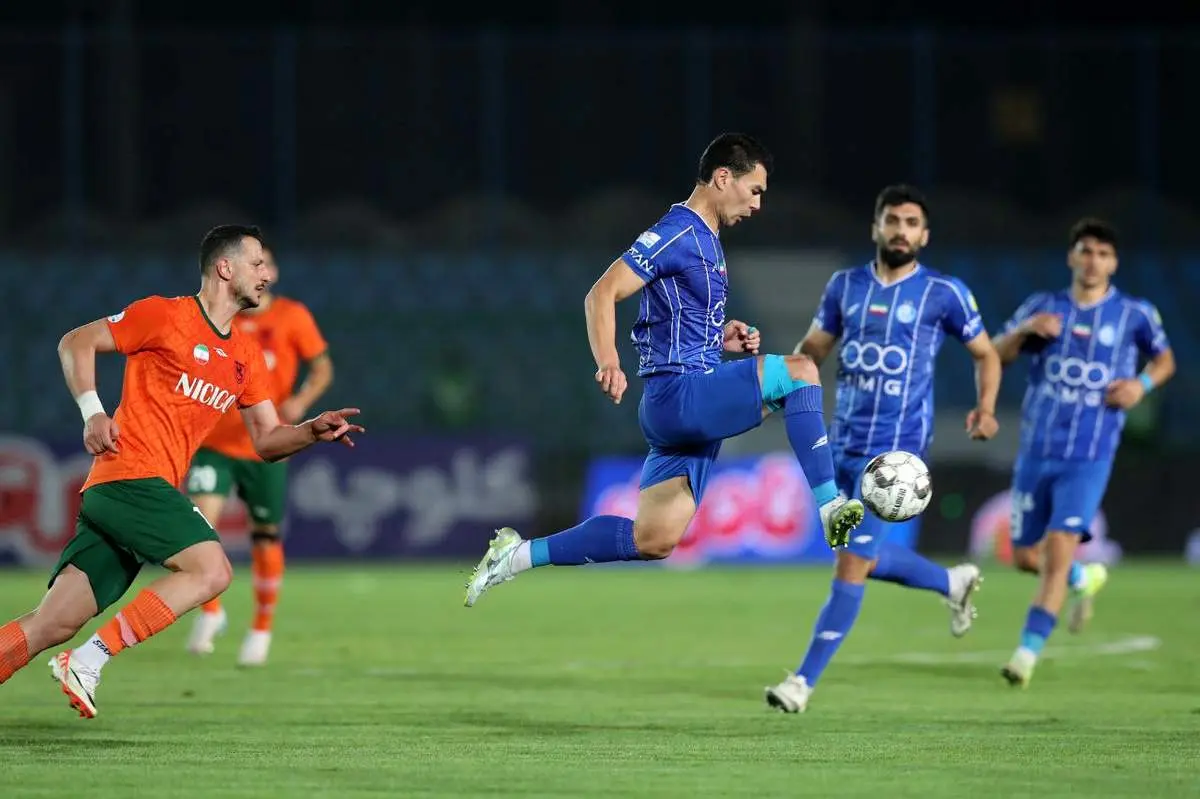 این بازیکن به استقلال شخصیت می‌دهد