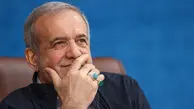 عکس پرسروصدای رئیس‌جمهور با پرچم تراکتور واقعی بود؟