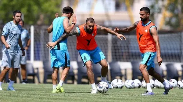 انفجار خبر در نقل و انتقالات استقلال؛ آیا ستاره پرسپولیس راهی آبی‌ها می‌شود؟