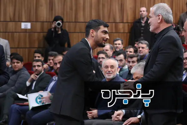 مراسم روز دانشجو در دانشگاه شریف با حضور مسعود پزشکیان